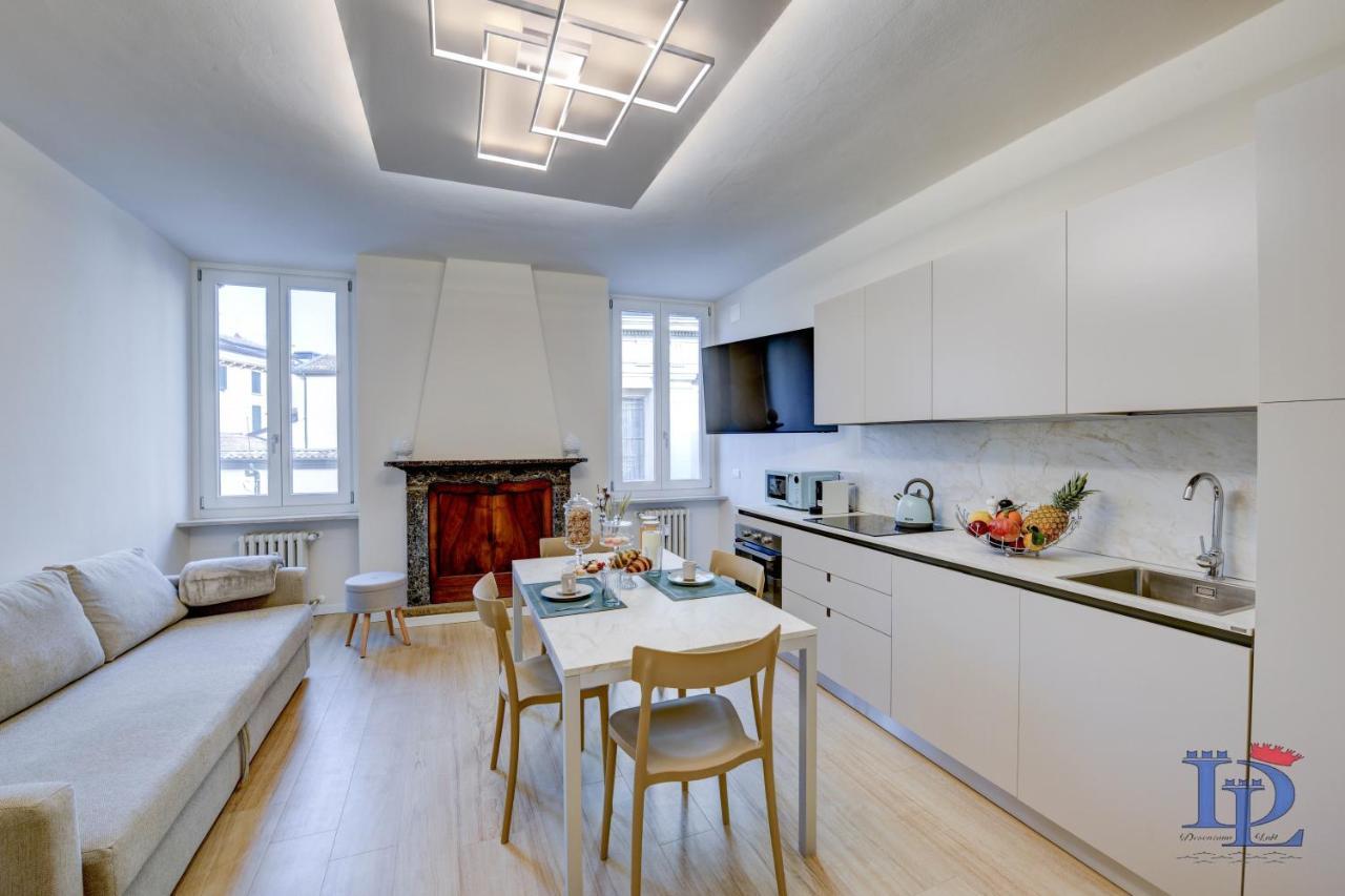 Desenzanoloft Official Partner Marriott Homes & Villas - Apa Dom Downtown Family Apartment デセンツァーノ・デル・ガルダ エクステリア 写真
