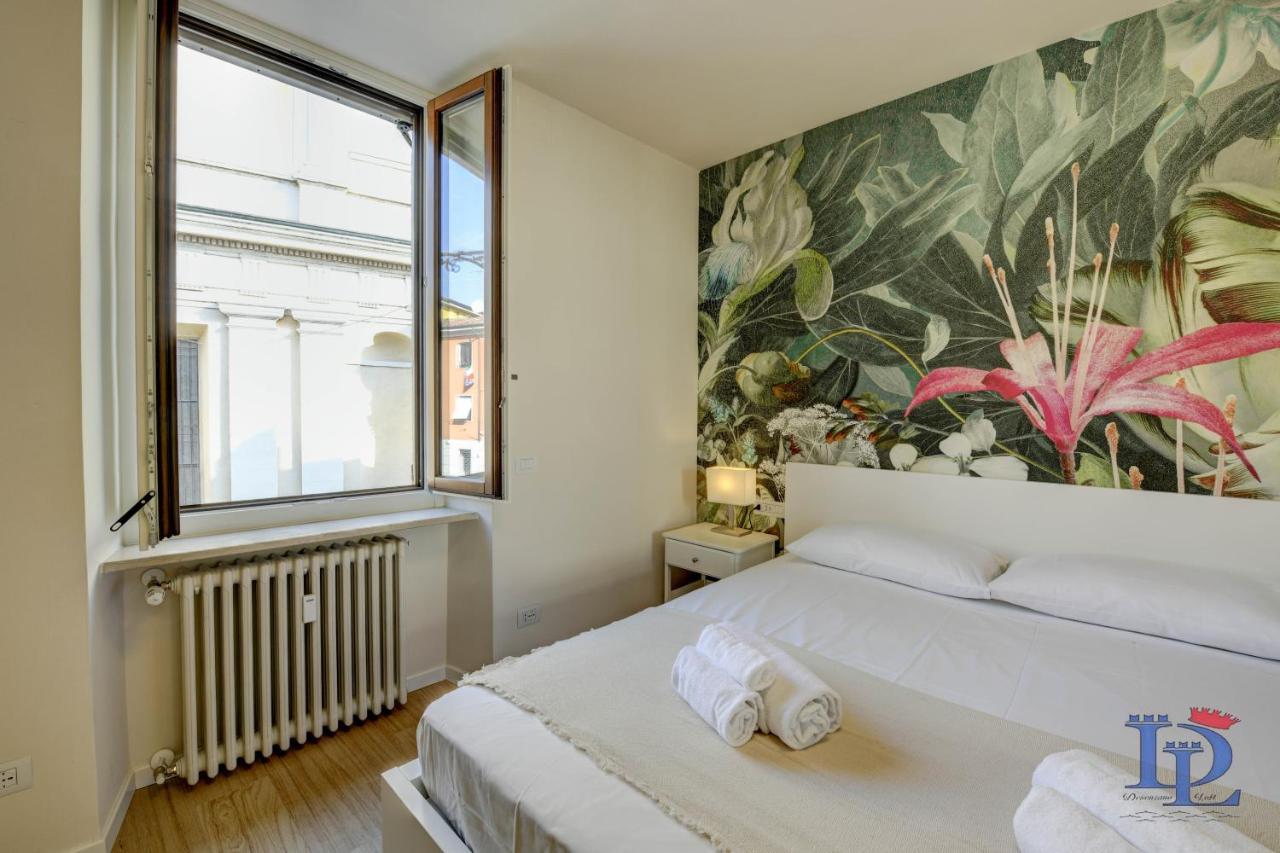 Desenzanoloft Official Partner Marriott Homes & Villas - Apa Dom Downtown Family Apartment デセンツァーノ・デル・ガルダ エクステリア 写真