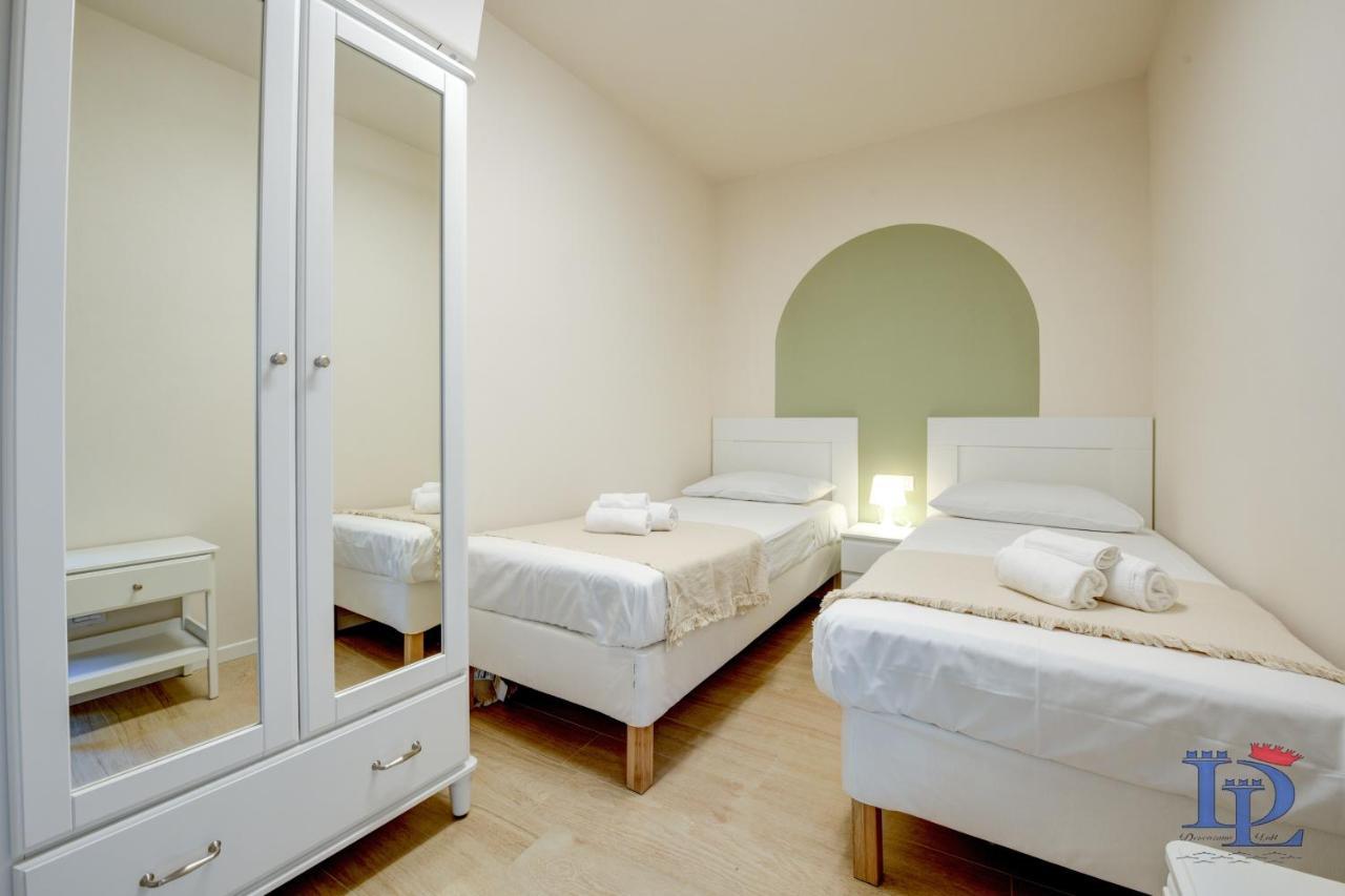 Desenzanoloft Official Partner Marriott Homes & Villas - Apa Dom Downtown Family Apartment デセンツァーノ・デル・ガルダ エクステリア 写真